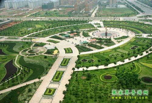 錦源廣場(chǎng)